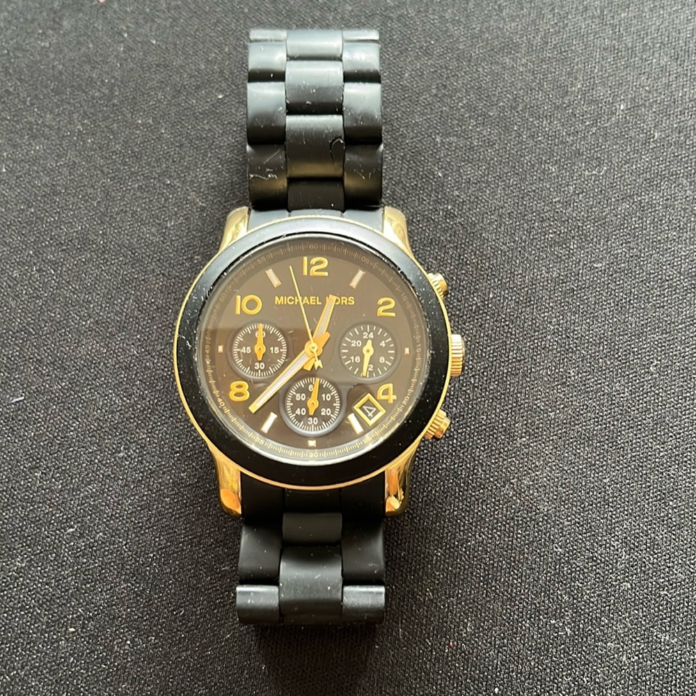 Michael Kors women’s watch in great condition